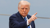 Τραμπ μέσα από το Air Force One πριν από... Τραμπ μέσα από το Air Force One πριν από τη συνάντηση με τον Πούτιν: «Κάτι μπορεί να προκύψει» 15/08/2025, 16:11