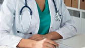 Σε διαθεσιμότητα στρατιωτικός γιατρός από τη Λάρισα – Καταγγέλθηκε από πρώην συντρόφους του για ενδοοικογενειακή βία «Δεν θέλω να ζήσει άλλη γυναίκα αυτή την κόλαση που έχω περάσει εγώ» δηλώνει μία από τις καταγγέλλουσες – Ο γιατρός ελέγχεται και για υπερσυνταγογραφήσεις